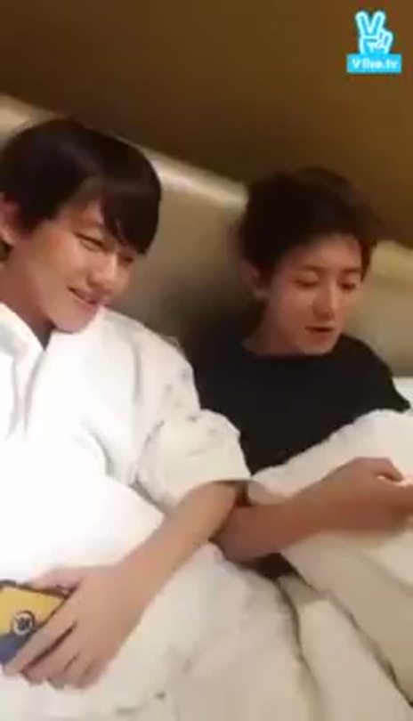 porkdo-bi:  luhtella:  Chanyeol wants to cry everytime he hears kyungsoo’s ost,
