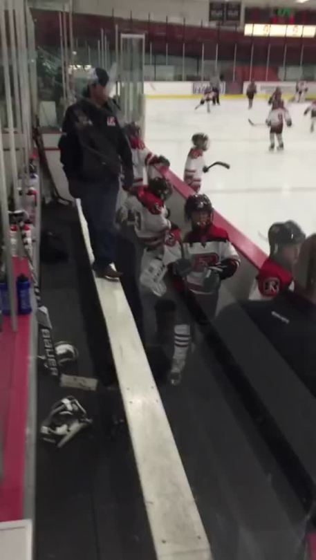 alygat0rr9-1-1:  itskind-of-a-checkplease: dannybriereisaliferuiner:  sauce-nikov:  “When you’re backup goalie but you’re just happy to be on the team”  no one is paying this kid a bit of attention which means dude does this on the regular and