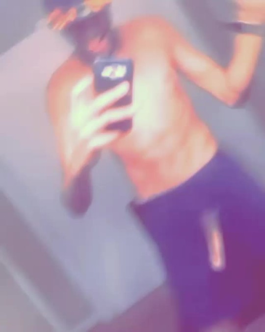 lildaddy91:  jojo2sexy:  Daddy long dick  Jojo