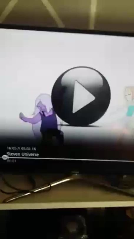 nebulajam:  teyakenny:  look at this steven universe commercial. its got opal and