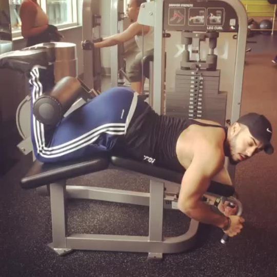 ilovehisass:  Exercise for your Ass