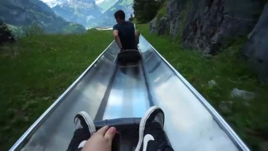 abominablesnowpickle:  sakurapuncherofhamsters:  Where is this?!,!?! I need to do this!  This is Switzerland!I wanna do this so badly^.^ 