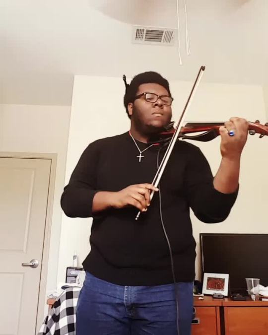 theryanproject:  a-shade-darker:   I heard there was a blackout: Music Edition Say