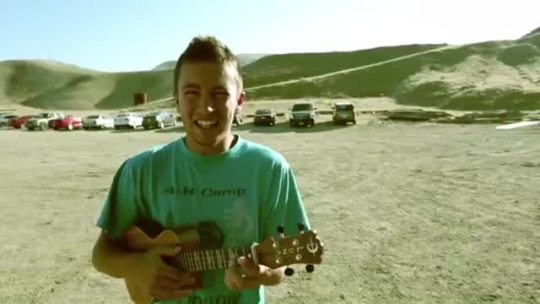 skeletalphandom:  [obviously not mine] but Tyler singing build me up buttercup is