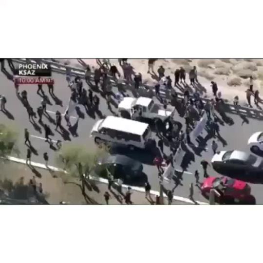 sarasarai:  iamchinyere:  Protesters block access to Donald Trump’s Arizona rally.