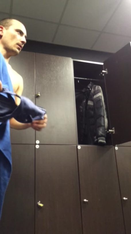 Bulges, Showers, Men