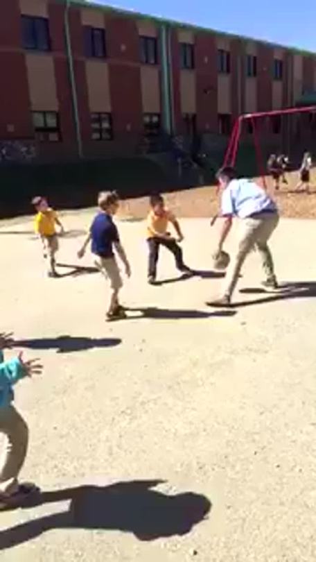 khezusmustdie:  hacksign:  weloveshortvideos:  he crossed a lil kid at recess  white on white crime   Where is the justice  Omfg😅😂