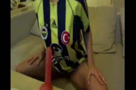 azginesra:  Fenerbahçe formasıyla kendinden geçen liseli 