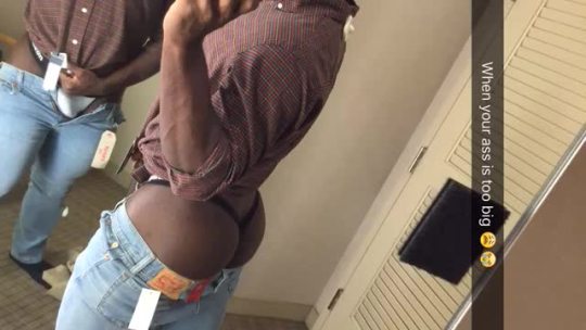 randomgayyyblog:  The biggest struggle 😩👖😭
