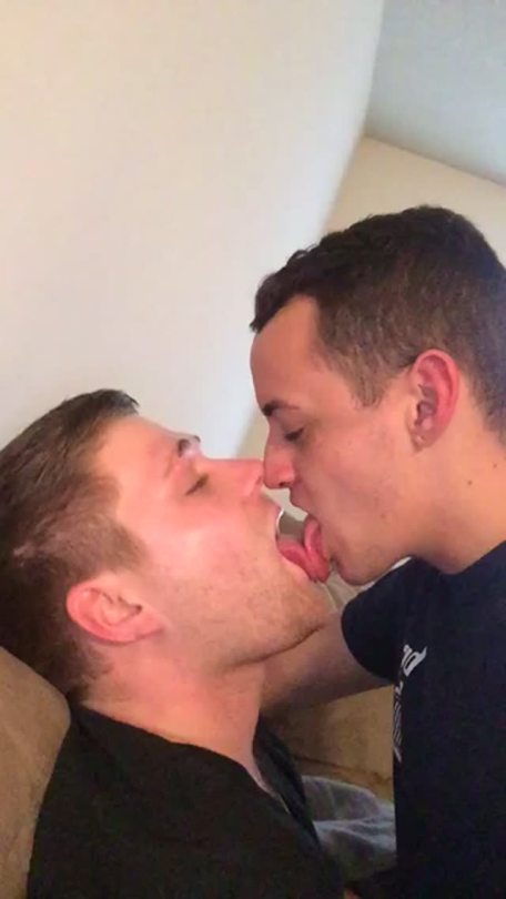 Porn photo no-homo-bros:  Dare you guys to kiss bro