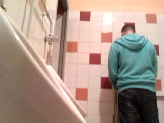 Sex voyeurboyuniverse:  Urinal spy ! enjoy!  pictures