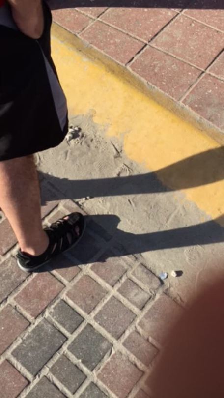southfloridacandids:  Here’s a video of this hottie