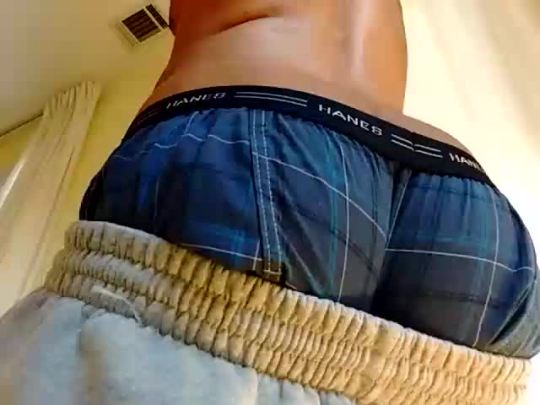 menshesitantjoy:  Short booty tease to “Lite Work” by DC Flyz