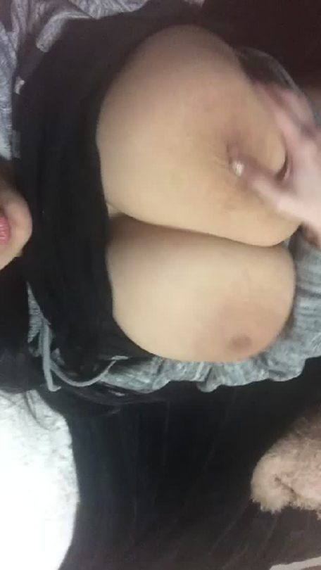 Huge Boobs, Big Tits NSFW