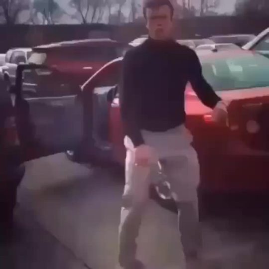 woodmeat:  niggasandcomputers:  angeldelatierra:  illumahottie:  Why is he going off like this in these dockers  What country club parking lot is this in?  Jake from State Farm goin off  YOU BETTER KILL IT CHET!!! 