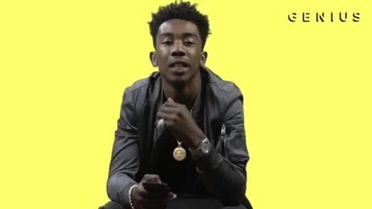 succotashes:  xoxo-meia: yourlocalweeknd:  Desiigner Reads His “Panda” Lyrics For Everyone Who Doesn’t Understand What He’s Saying!  Sound like he explaining a hard ass math equation   I love him