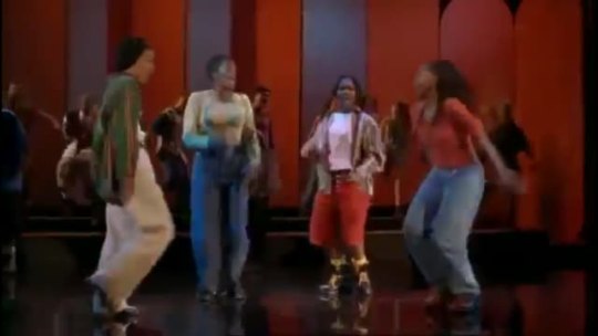 caliphorniaqueen: fabulouslymemzb:  Sister Act 2   iconic  