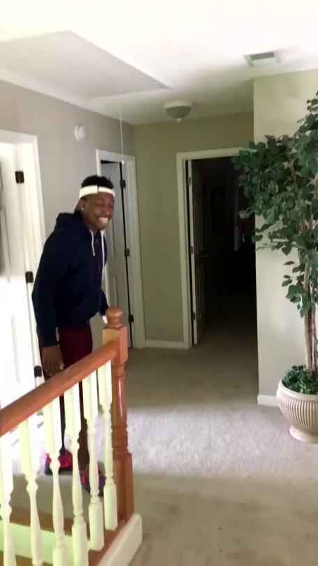thaunderground:  yobootyassgirl:  l0v3andsuch:  iamckg:  sobeitjay:  bishopmyles:  thessenceofmay:  princesstianaaaa:  yourlocalweeknd:  R.I.P to my man Frank Jackson😞⚰🌹  😧😮 I felt that in MY legs .  AYO 😂😂😂😭😭😭  lmao damn