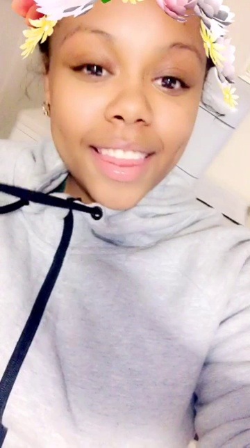 prettyandmean:  angelstonaa:  wetterfall:  prettyandmean:  When you a princess and you listen to trap music😌  Cute asf 😩😻😻  my Chicago wife😍😍😋  @angelstonaa my ATL wife😍😘😘