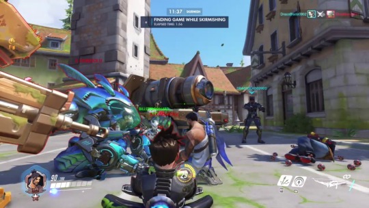 thatpalewhitegirl:  The sitting emotes make friends…  ((And Reaper is a huge jerk.)) 
