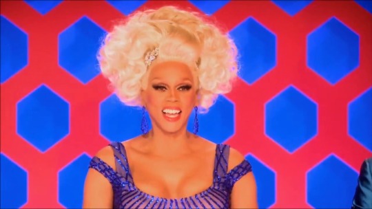 sephybaby:  kunsthalles:  rosebudmouth:  communistcoppola:  evilspice:  alyssaedwards-1:  Alyssa as Annie Oakley  if Alyssa doesn’t win all stars…..  she deserves it   I love her  honestly like alyssa has really honed/uncovered her talent tbh; she’s