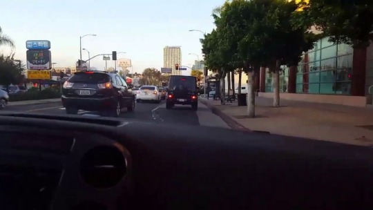 mofetafrombrooklyn:  wendycorduroy:  VERONICA TAYLOR (ASH KETCHUM) AND RACHEAL LILLIS (MISTY) STUCK IN RUSH HOUR TRAFFIC IMPROVISING IN THE VOICES  MY HEART  Should I make an animatic out of this, or turn it into a comic (unless someone else beat me