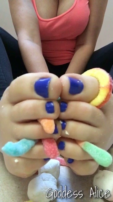 tribal-lion93:  goddessalice:  Candy  😣😍😍😍😍😍👣👅 porn pictures