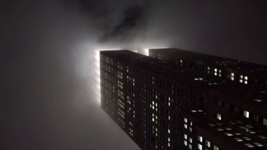 now-youre-cool:  Foggy Nights in New York
