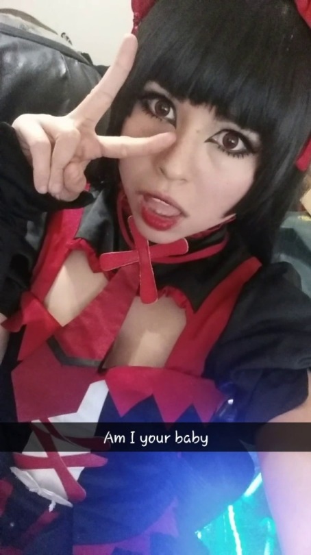 intomydreamsndintomylife:Did you miss me? Am I sweet loli baby with a big axe yet? Hahaha