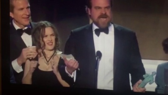 dar-a: harinef:   trancefem:  hannahorvath: Winona Ryder in David Harbour’s SAG acceptance speech is my favorite performance of 2017 holy fuck  wino is actually me when a Male Feminist is doing a little too much and taking up a little too much space