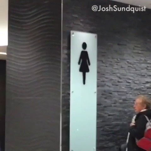 irishtiger22: joshsundquist: Restroom signs got me like   This is GOLD 