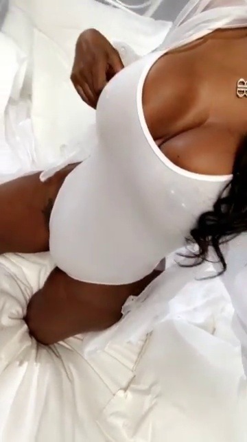 selfysgalore:  Bernice
