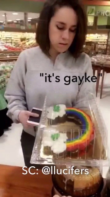 otterderow:  kaeko: jaxxgarcia: When You First Come Out w/ @toomuchducky  the little soft “it’s me. it’s gay”   I fucking love this