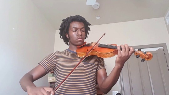 softblackboy: Ginuwine - In Those Jeans (violin cover)  I dedicate this to all the