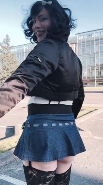 maeva-french-tgirl:  Merci pour votre soutien : + de 1000 abonnés !!!!