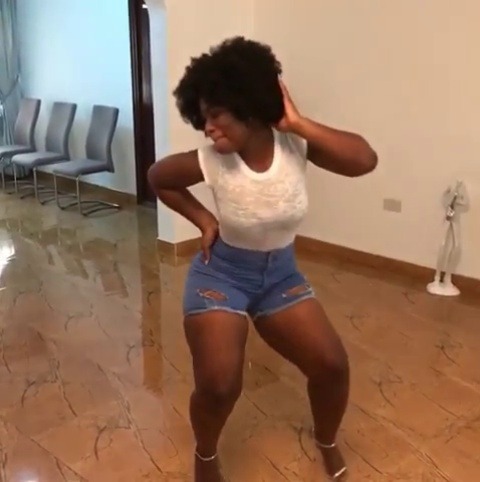 757bg: cg225:  Abidivabroni  THICK 