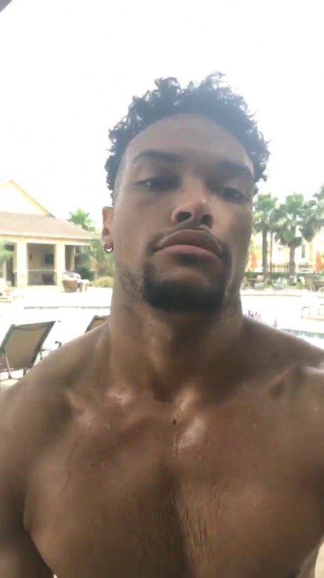 dominicanblackboy:  kalejo41:  kalejo41  Sexy!😍😍😍😍