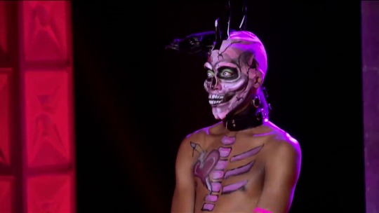 ithotyouknew2:  valentina-queen:Season 9, Episode 9: Valentina vs. Nina Bo’nina