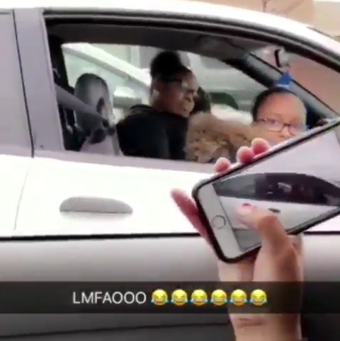 elementofaddictionn: sunkissedscorpion:  lol I love how the driver is so unbothered