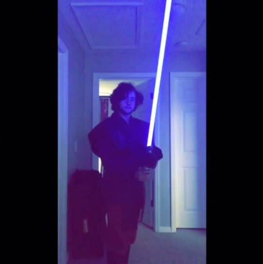 nikk-mayson:when u get ur lightsaber from down stairs B)