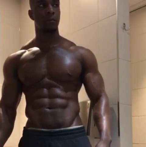 001muscle:Mario Adunse (@m_afit)