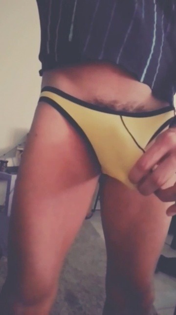 yellobonepapi:  big soft dick…love showing off