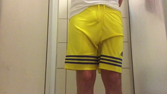 Porn photo wetdude792:Wet yellow sport shorts and tights