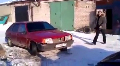 vladthelordofdoomandpancakes:Translation:“I am fucking tired of the soviet car