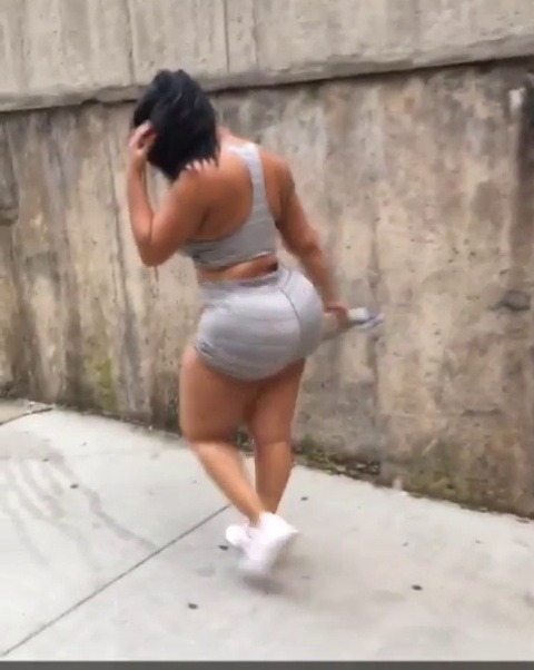 thiqdivazent:  Basketball Booty 🏀