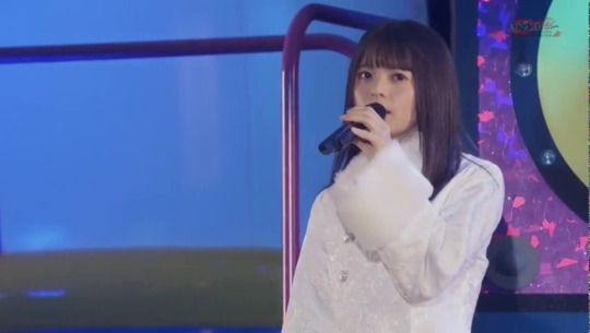 tebasaki-army: Nogizaka46 - Yasashisanara ma ni atteru This KazJo-centered song sounds