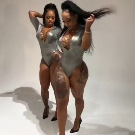 sexyvideosonline:  doubledose_twins  