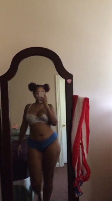 juneeeb:  I love me