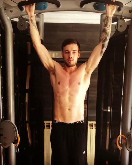 hotfamousmen:Liam Payne