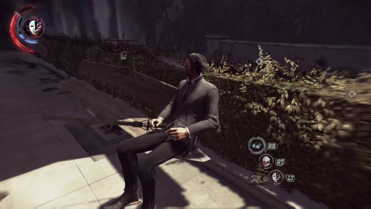 screwtheprinceimtakingthehorse:oh, you know, just chillin’, smoking my actual fucking sword